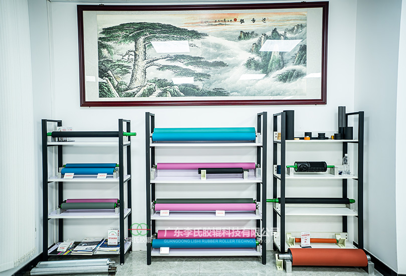 信得膠輥廠生產實景